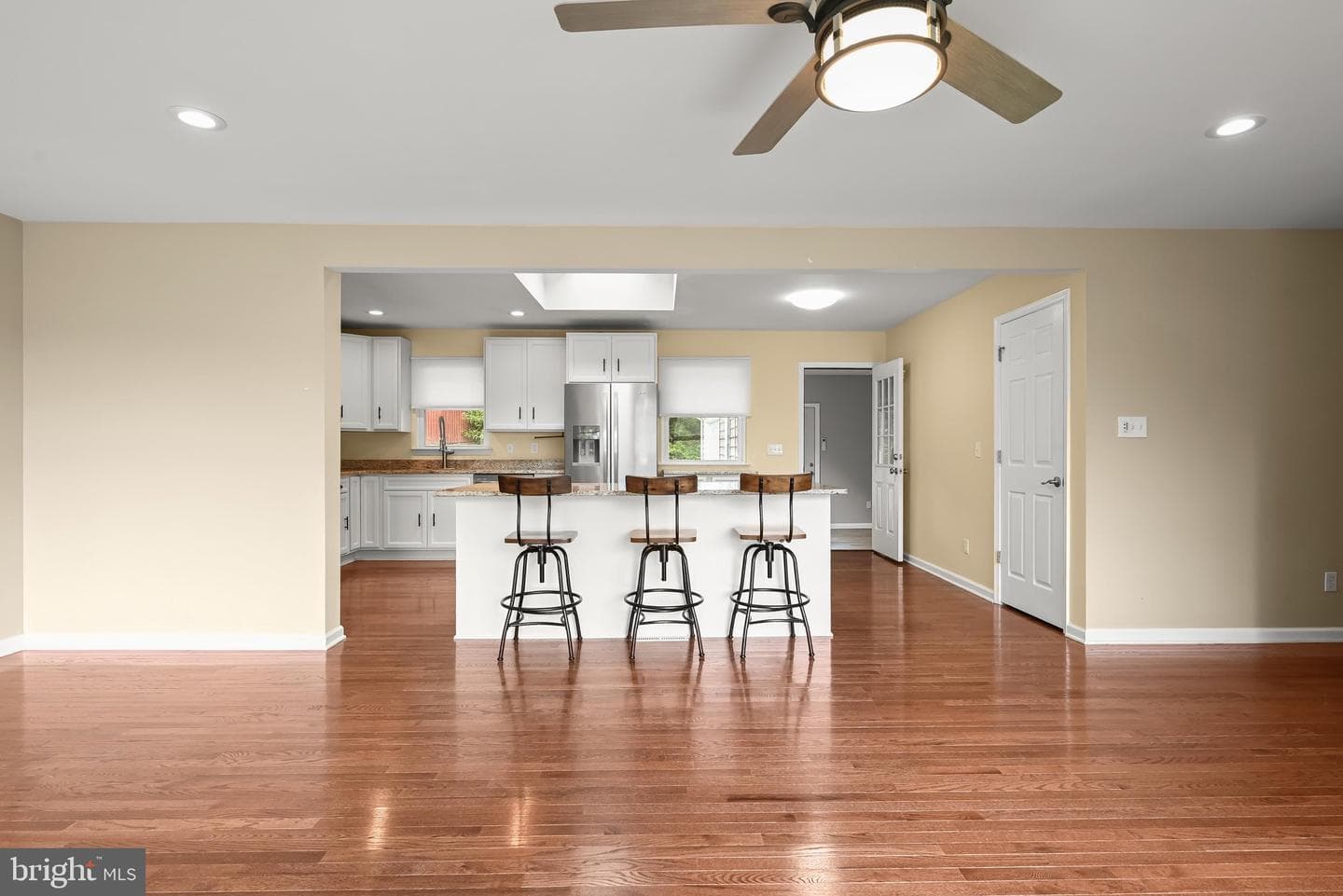 840 Valentine View photo 19