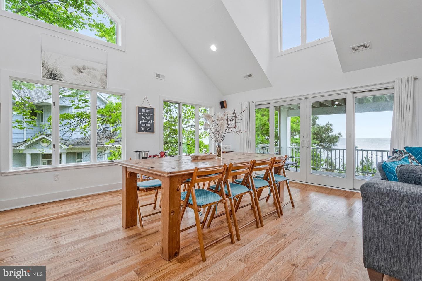 820 Bay Front Avenue photo 12