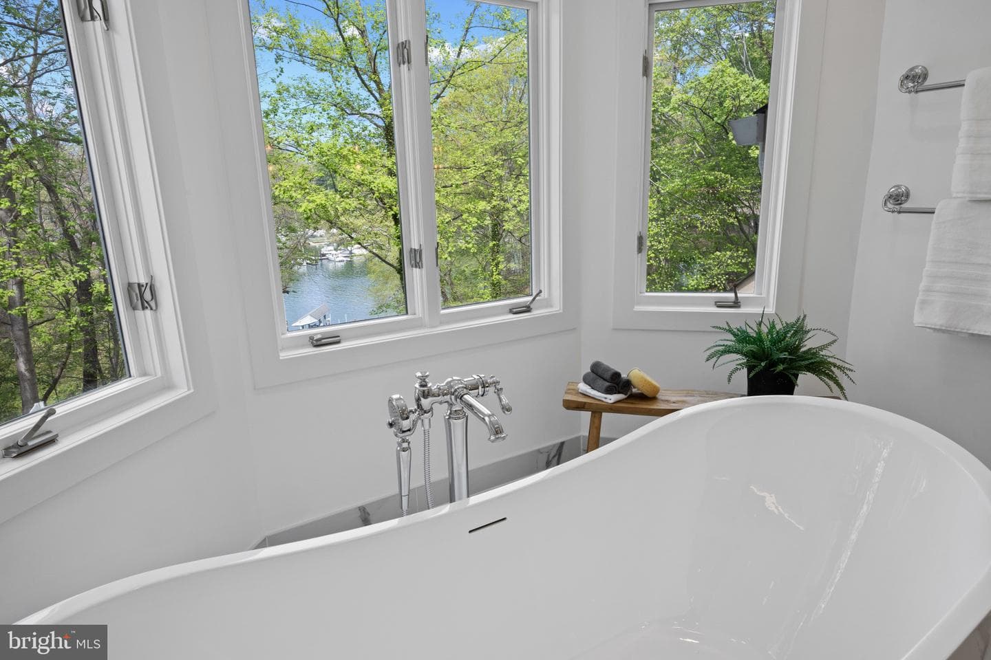 854 Saint Edmonds Place photo 25