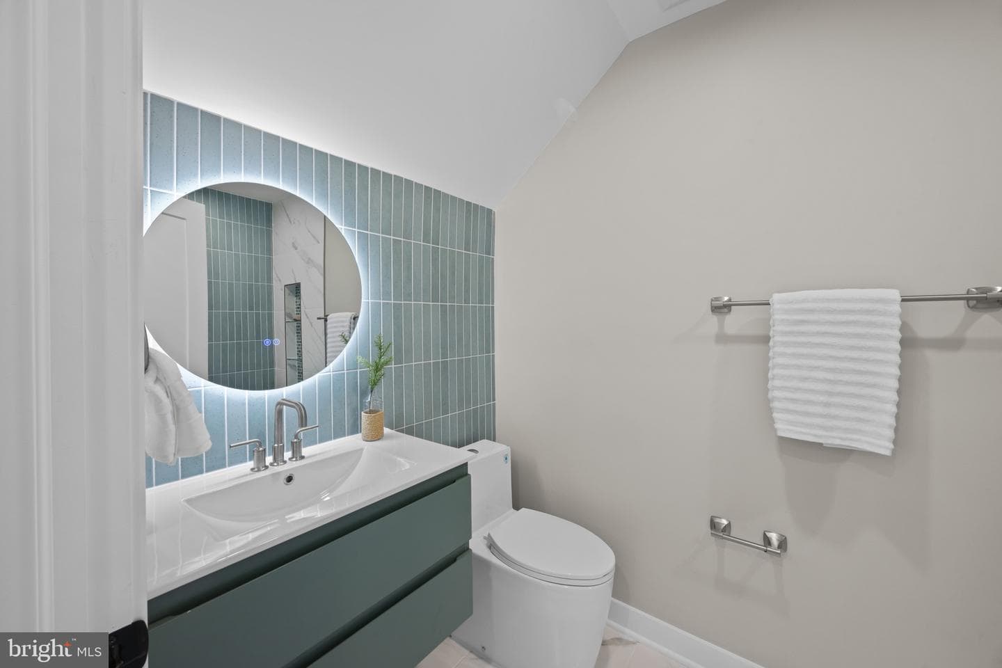 854 Saint Edmonds Place photo 28