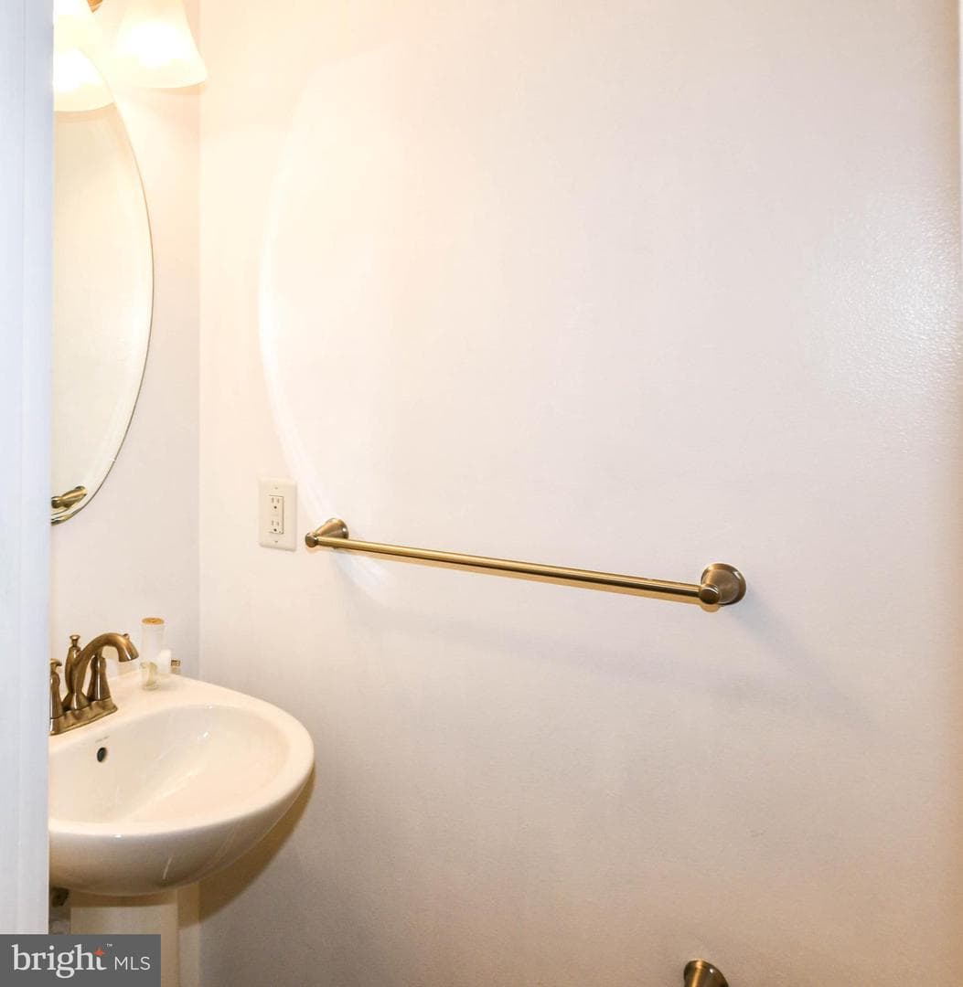 324 Eagles Ridge Way photo 16