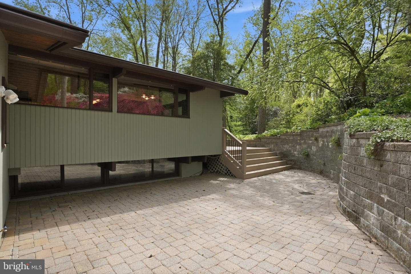 515 Powell Drive photo 24