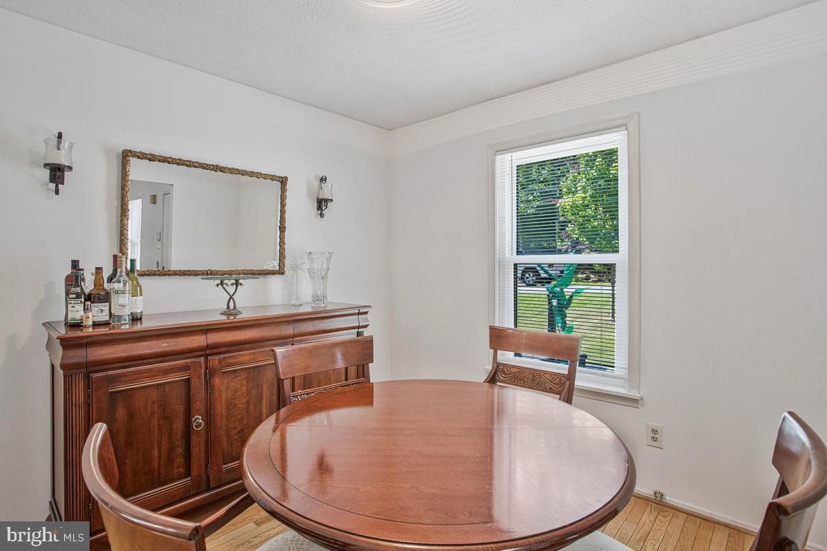 1180 Bay Highlands Dr photo 11