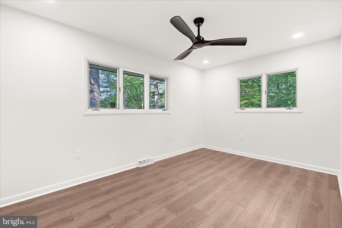 1196 Tanager Drive photo 35