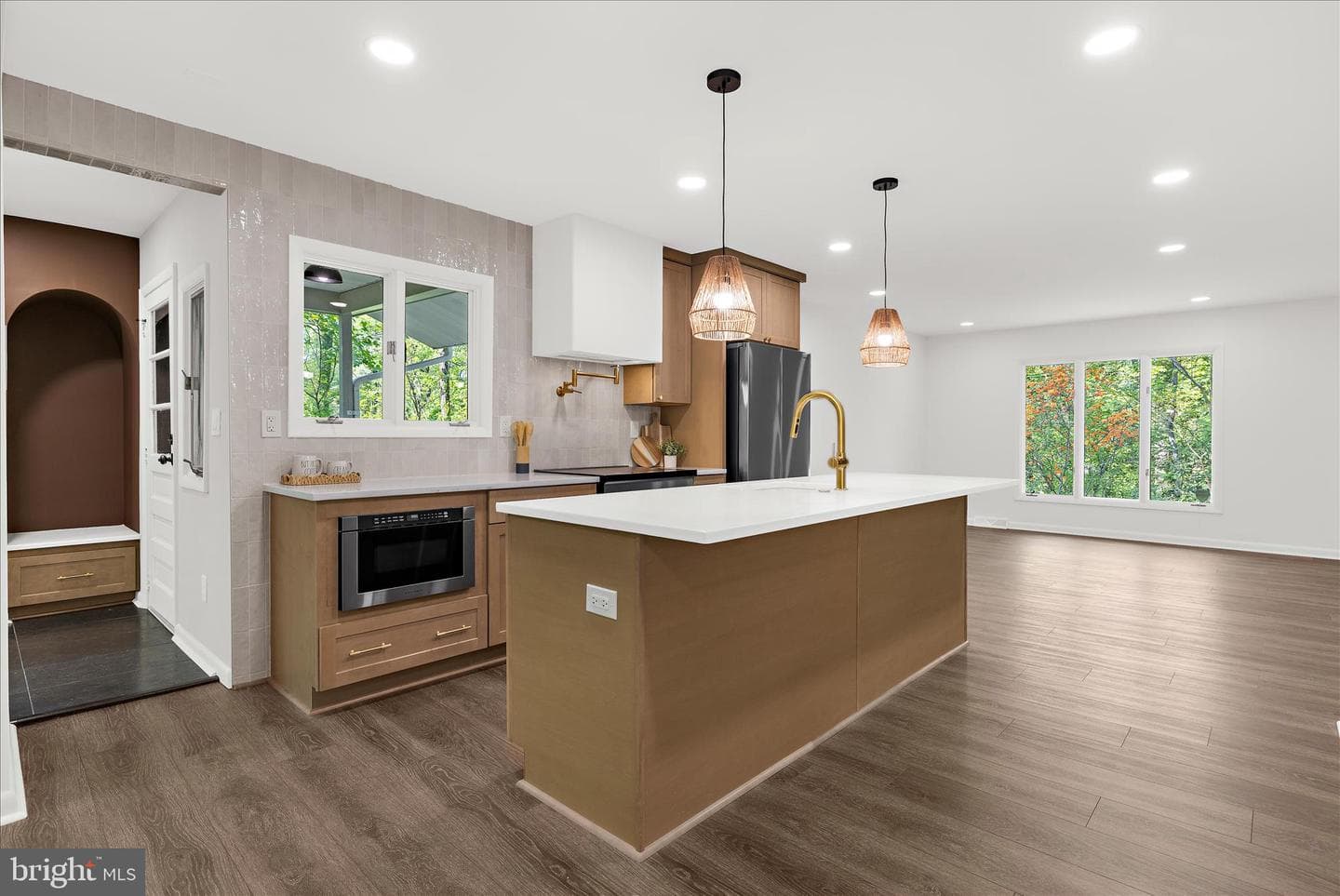 1196 Tanager Drive photo 4