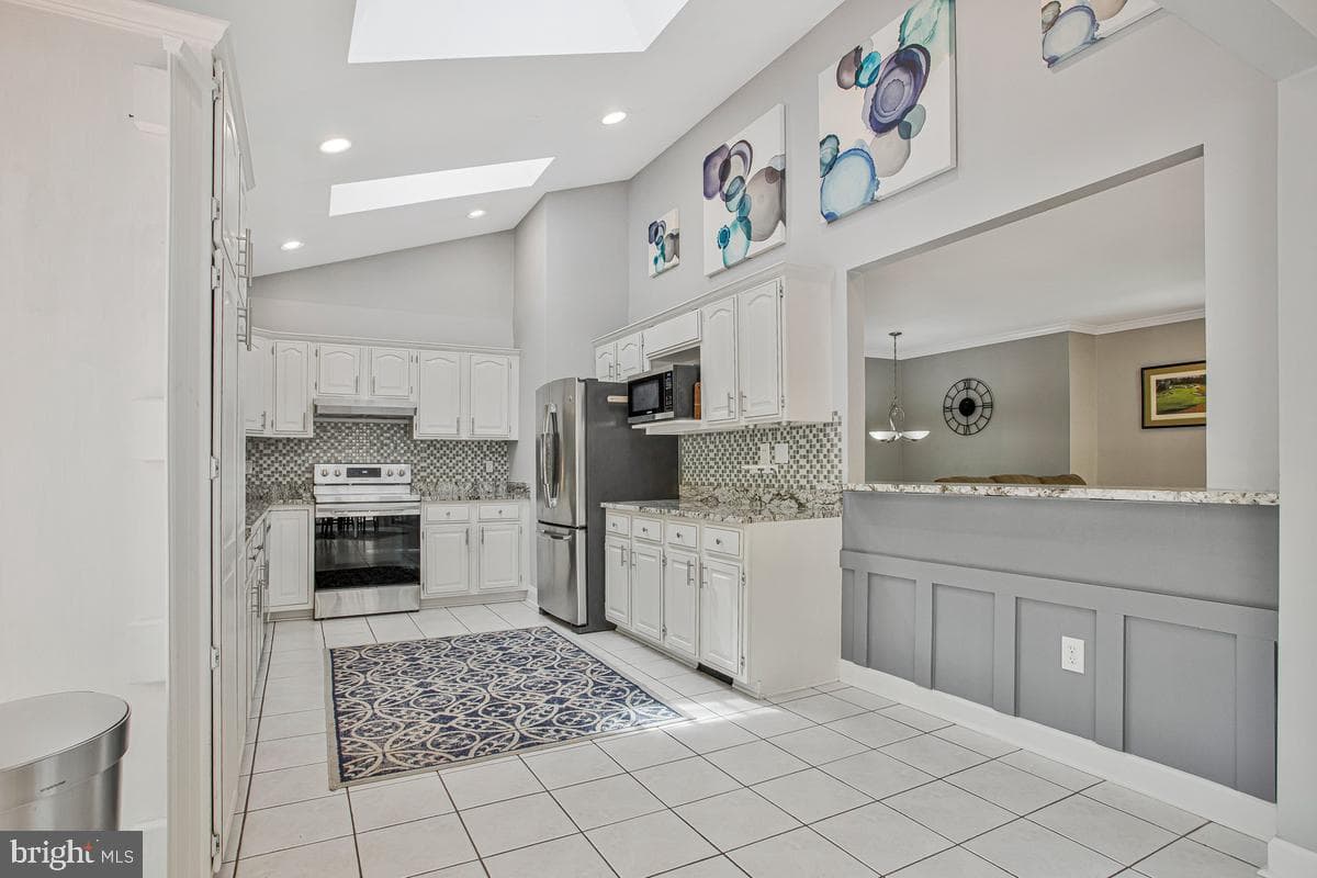 1486 Kingsway Court photo 15