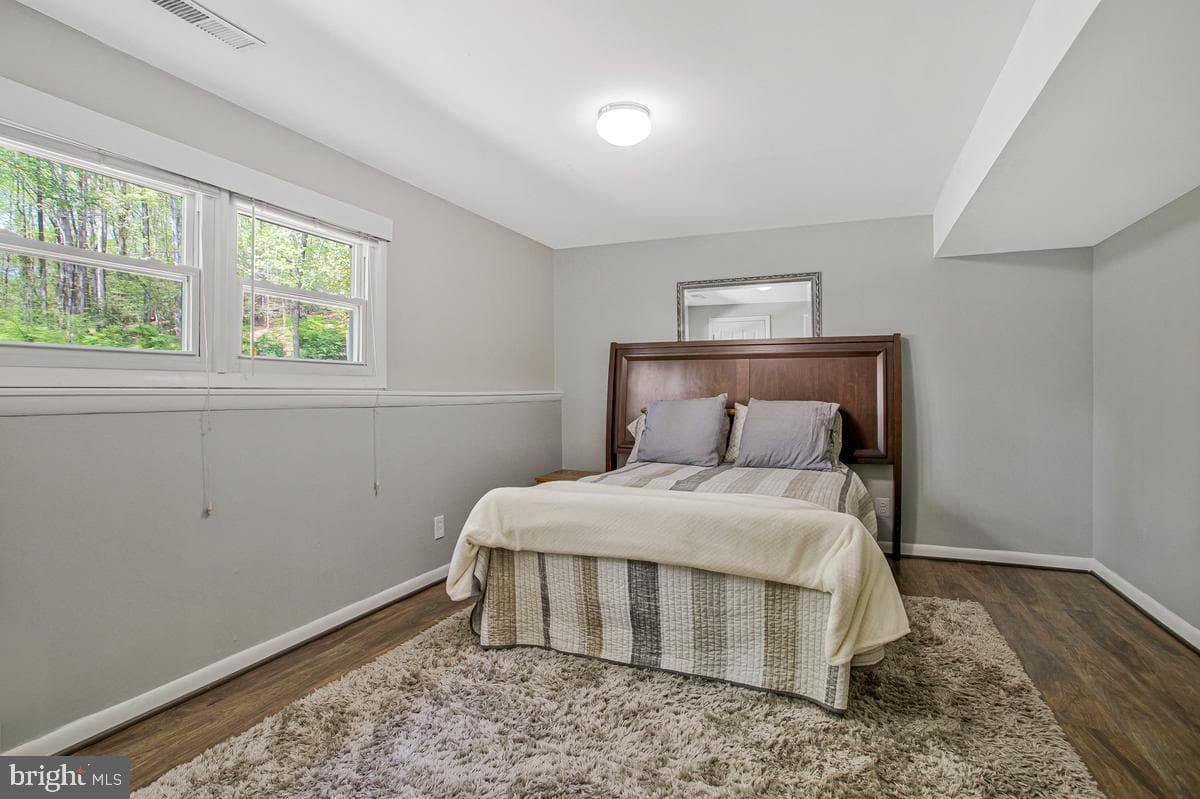 1486 Kingsway Court photo 28