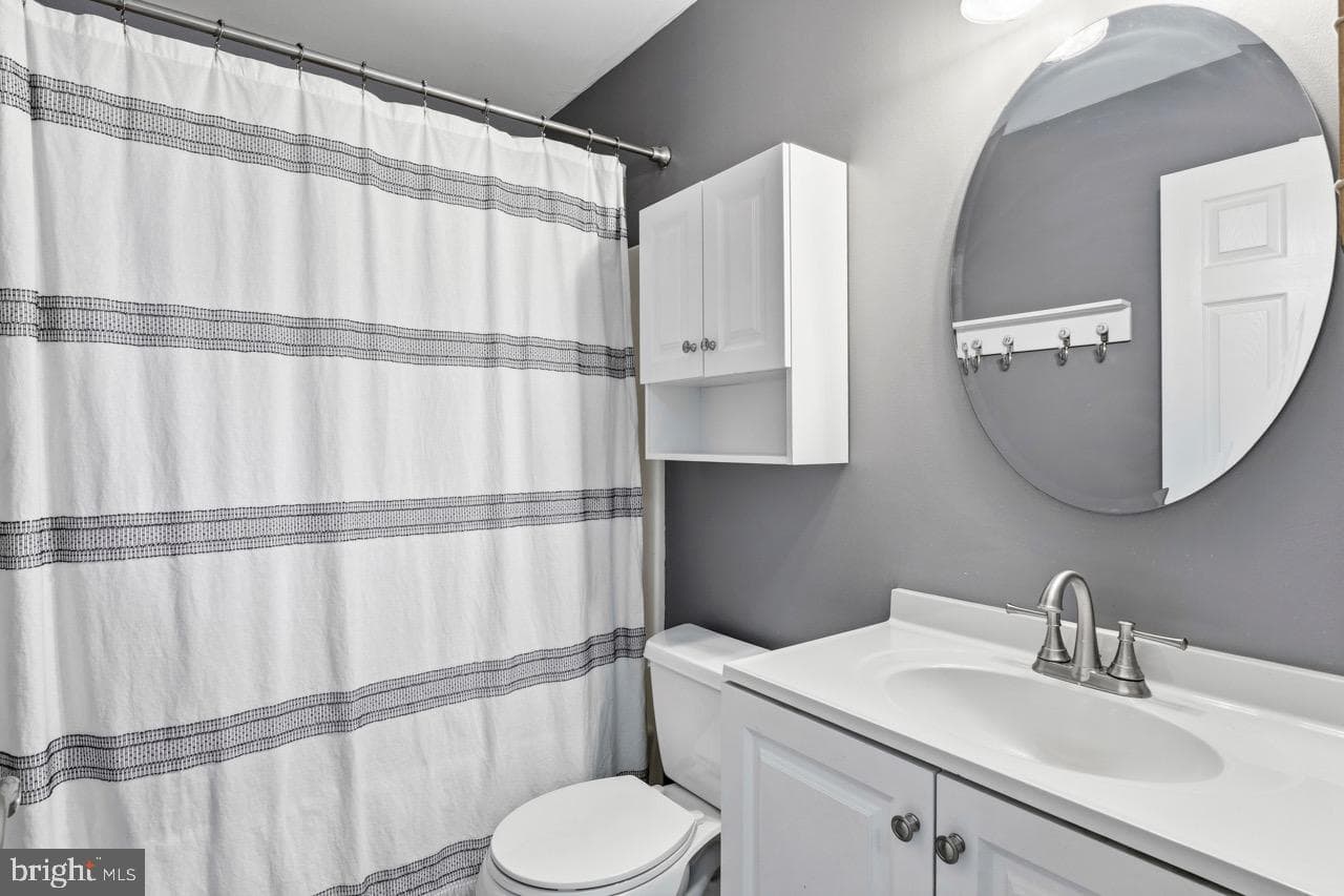 453 Knottwood Court photo 16