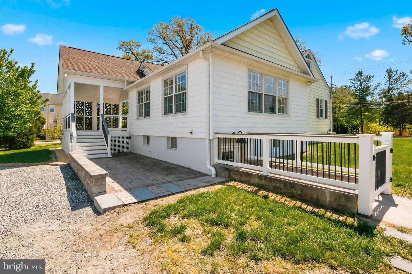 1500 Severn Road photo 44