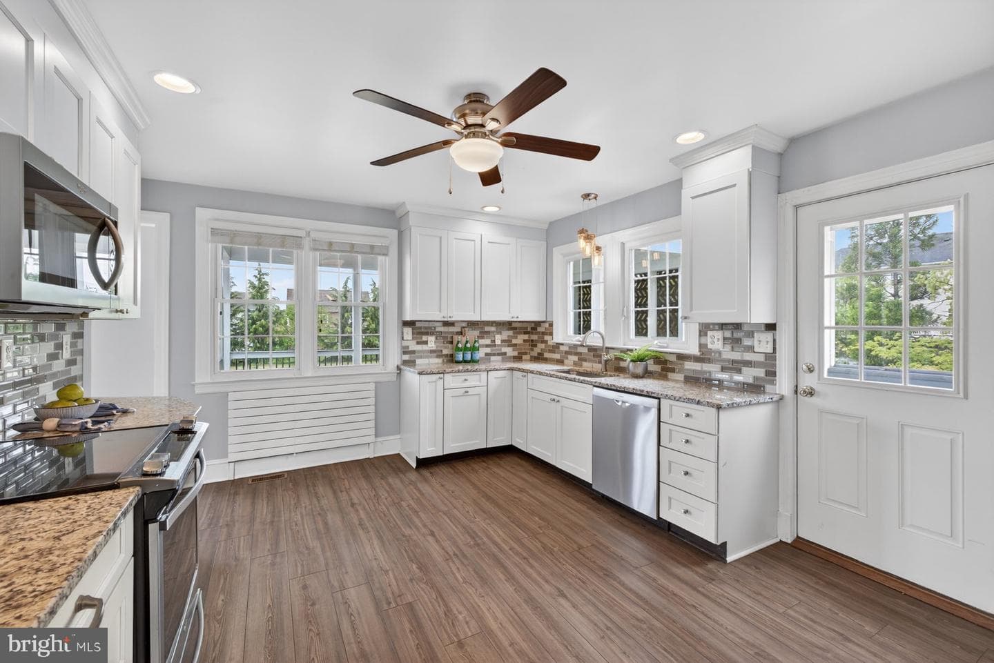 1500 Severn Road photo 9