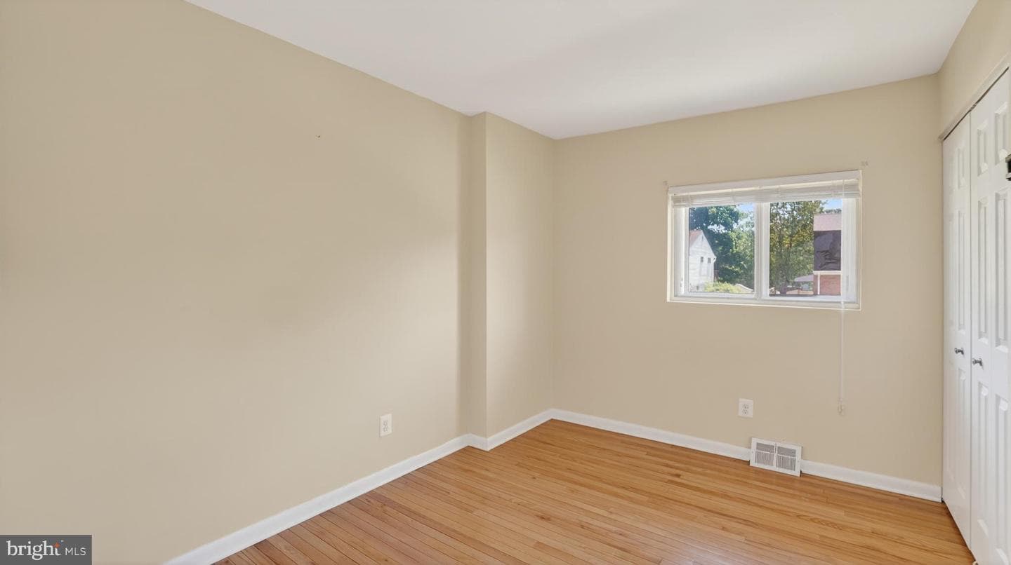 306 Shetlands Lane photo 28