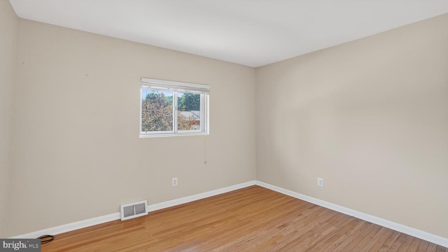 306 Shetlands Lane photo 30