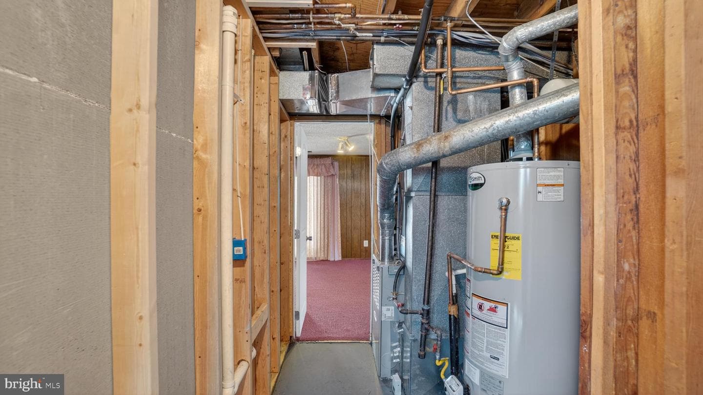 306 Shetlands Lane photo 45