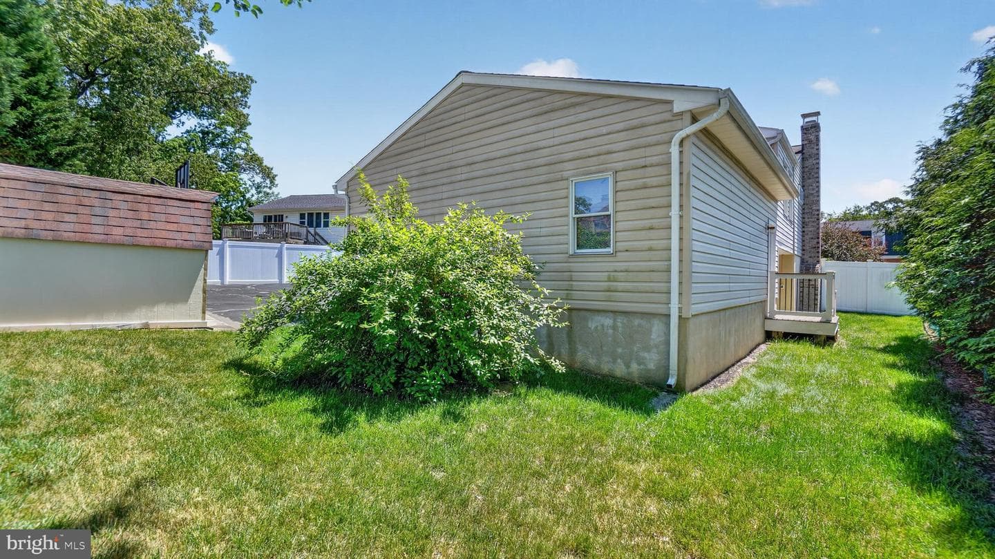 306 Shetlands Lane photo 51