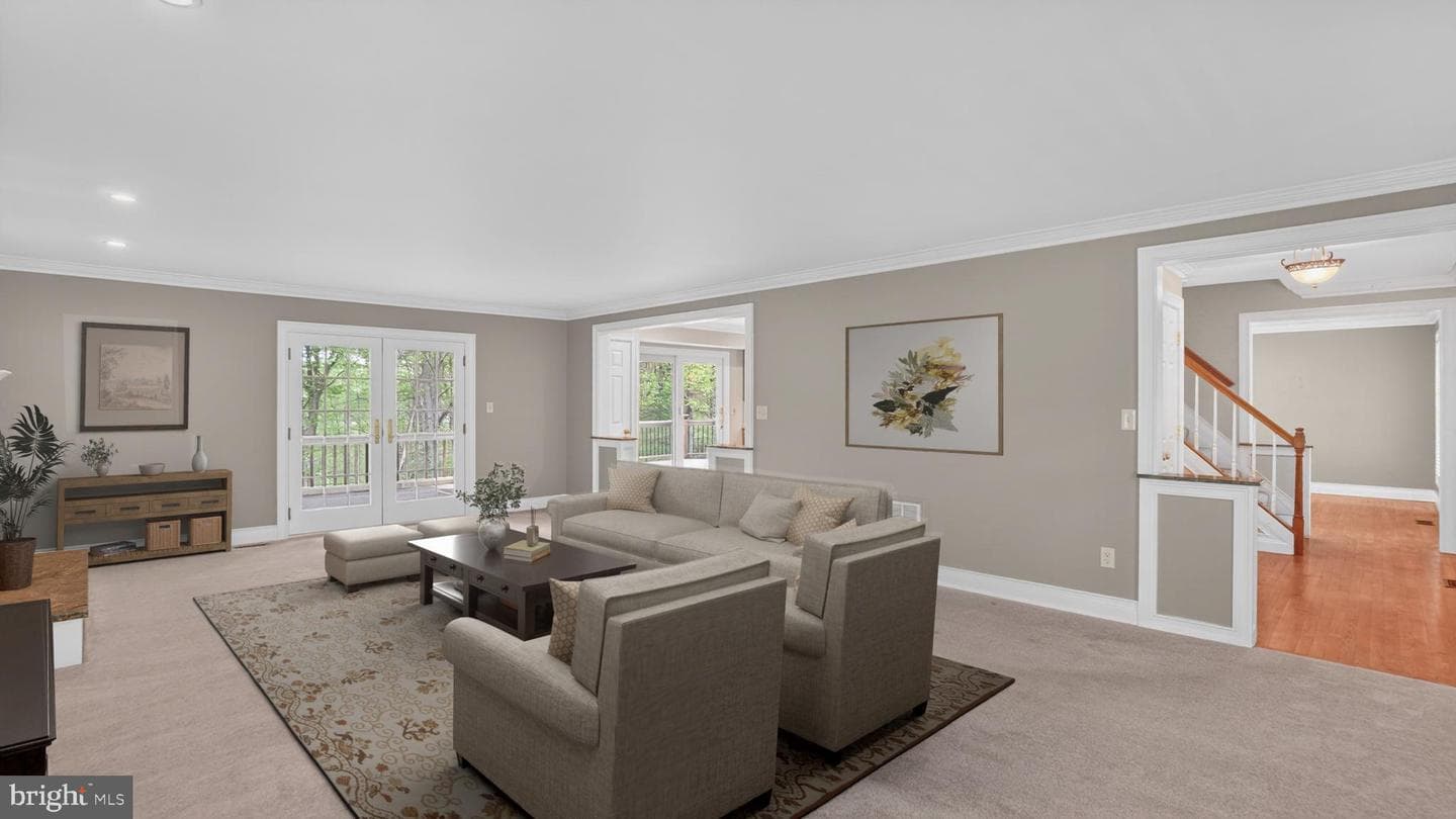 328 Greenridge Drive photo 10