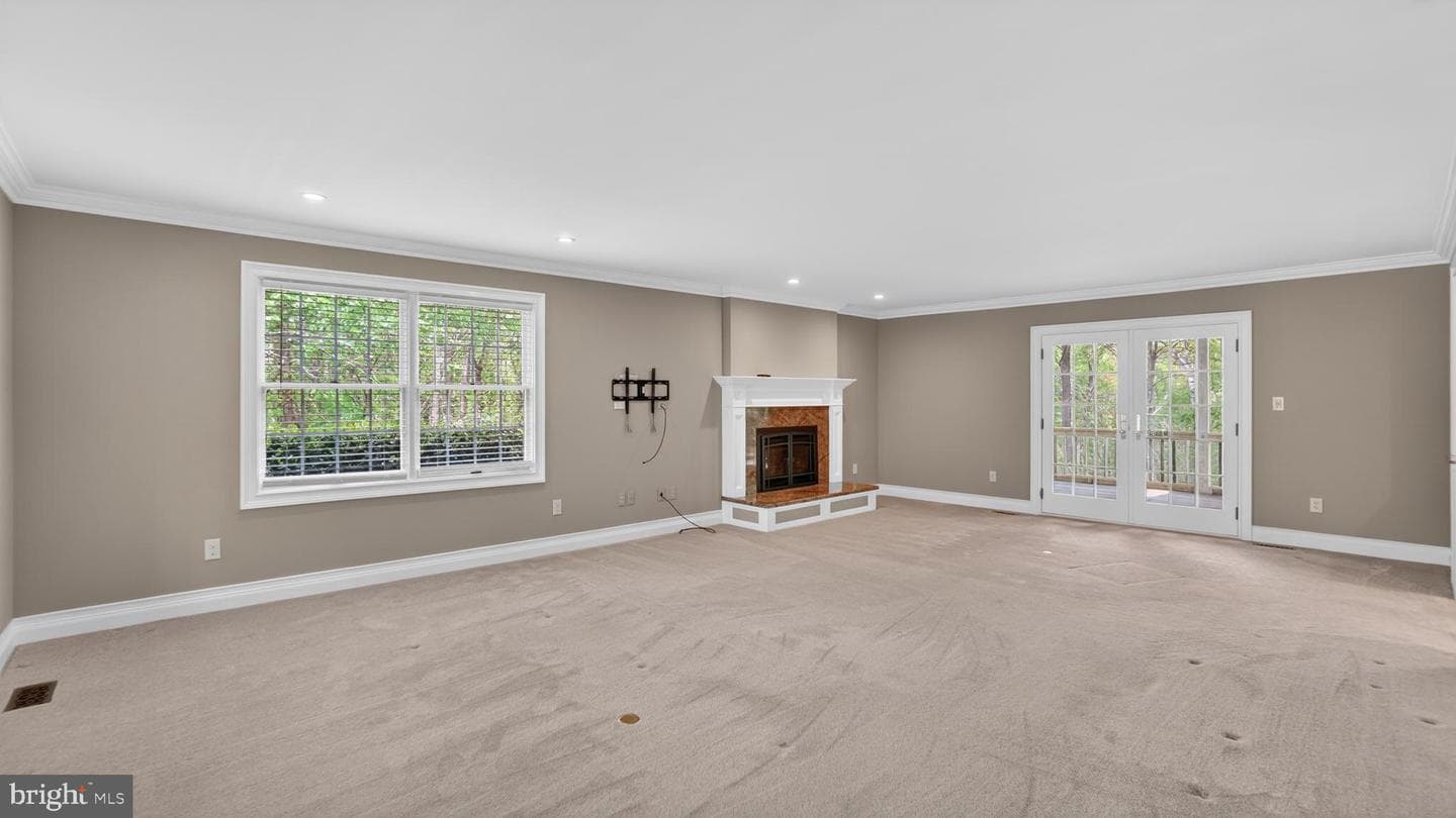 328 Greenridge Drive photo 11