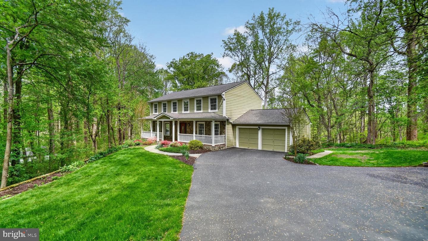 328 Greenridge Drive photo 3