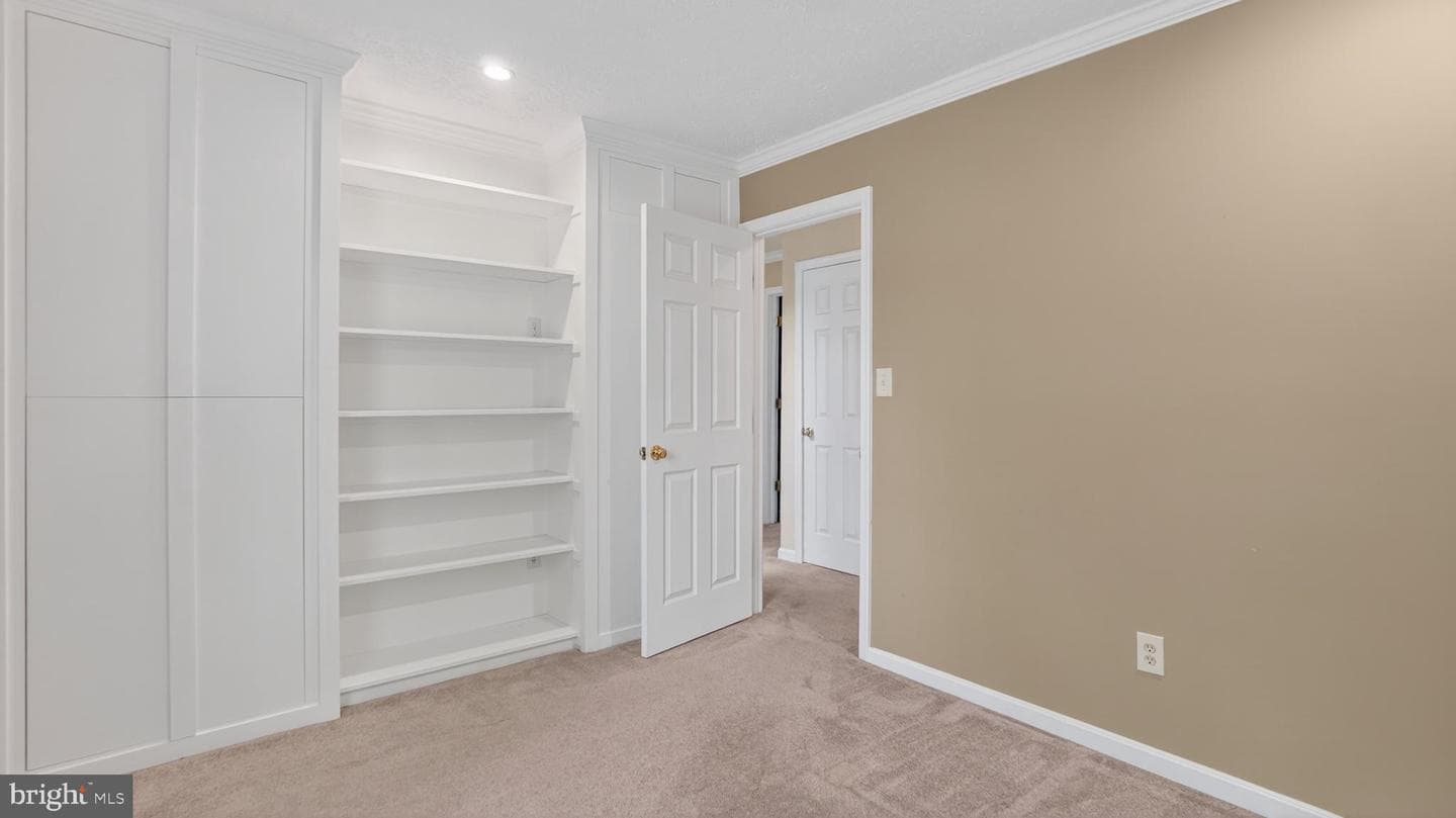 328 Greenridge Drive photo 56