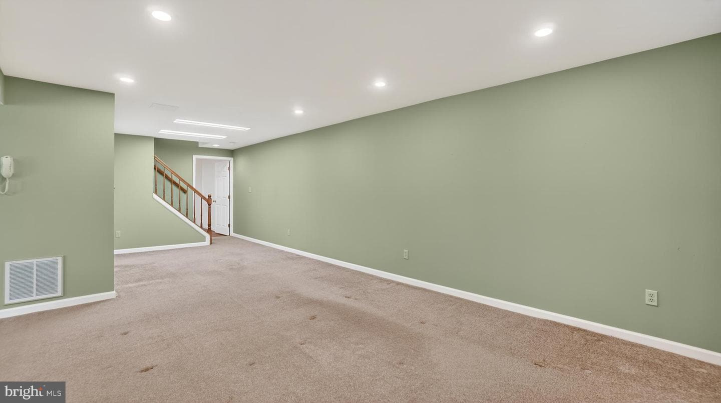 328 Greenridge Drive photo 63