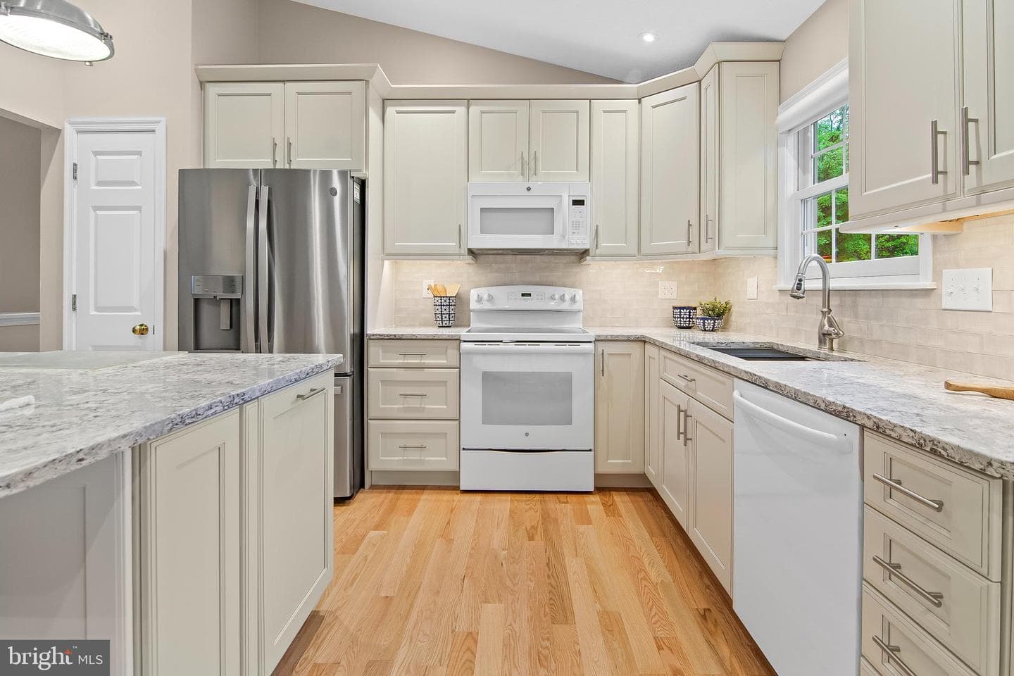 2332 Golden Chapel Road photo 16