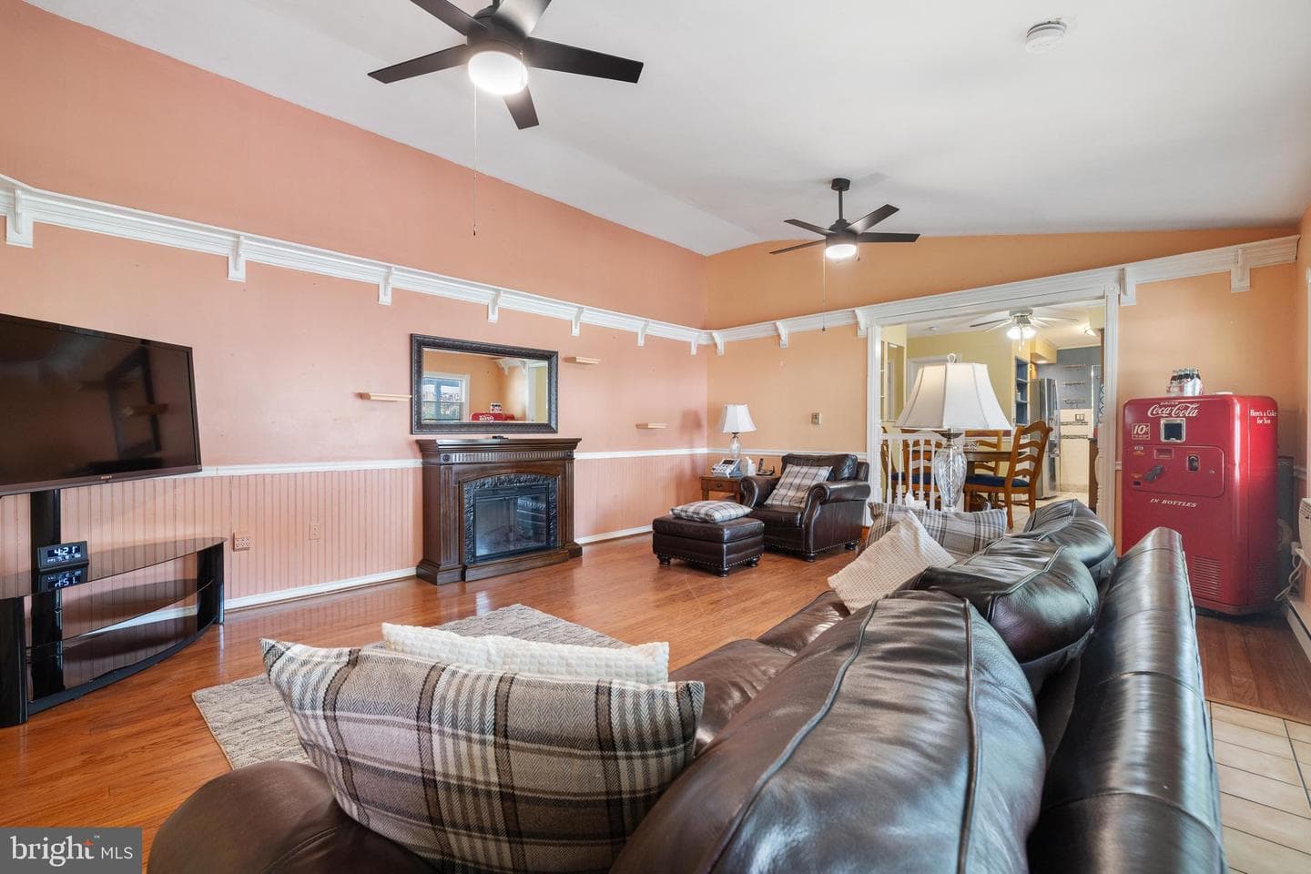 304 Gordon Avenue photo 32