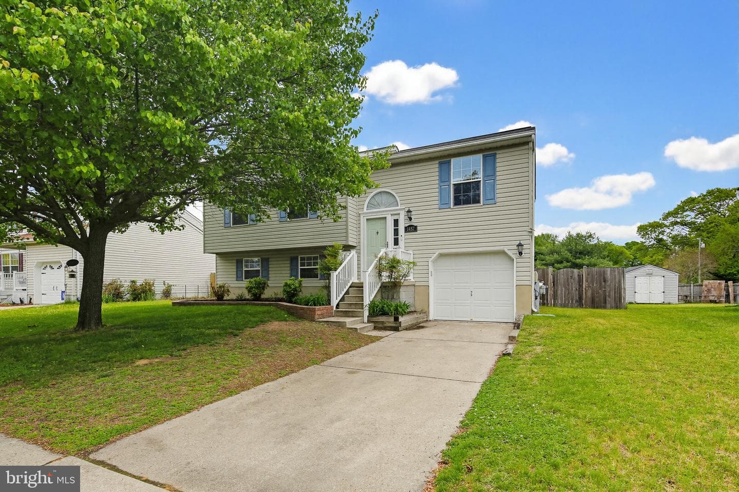 1457 Graham Farm Circle photo 1