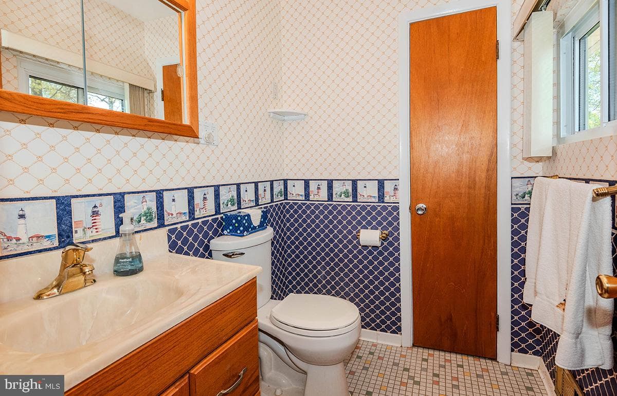 427 Carol Court photo 13