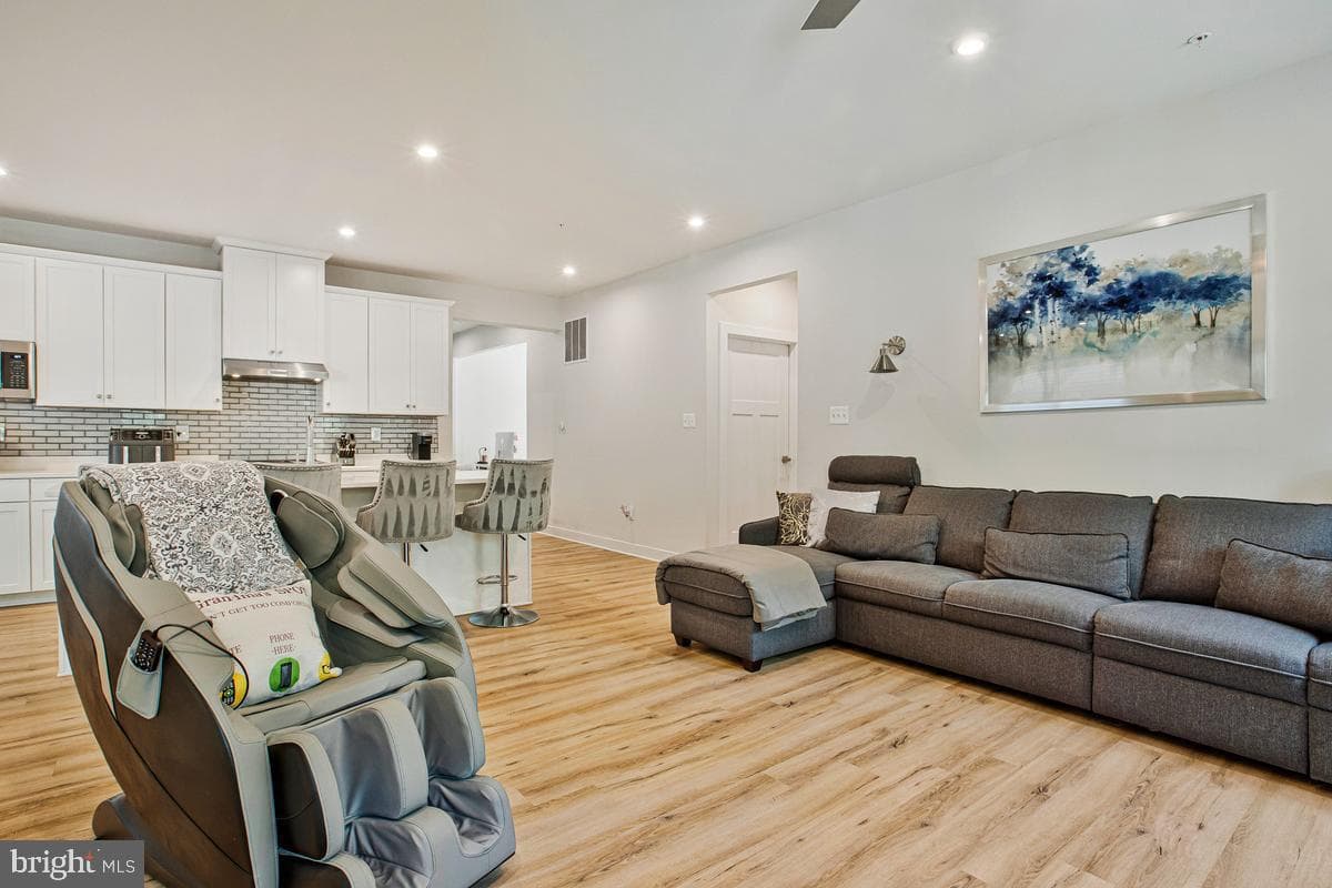 1536 Catbriar Way photo 8