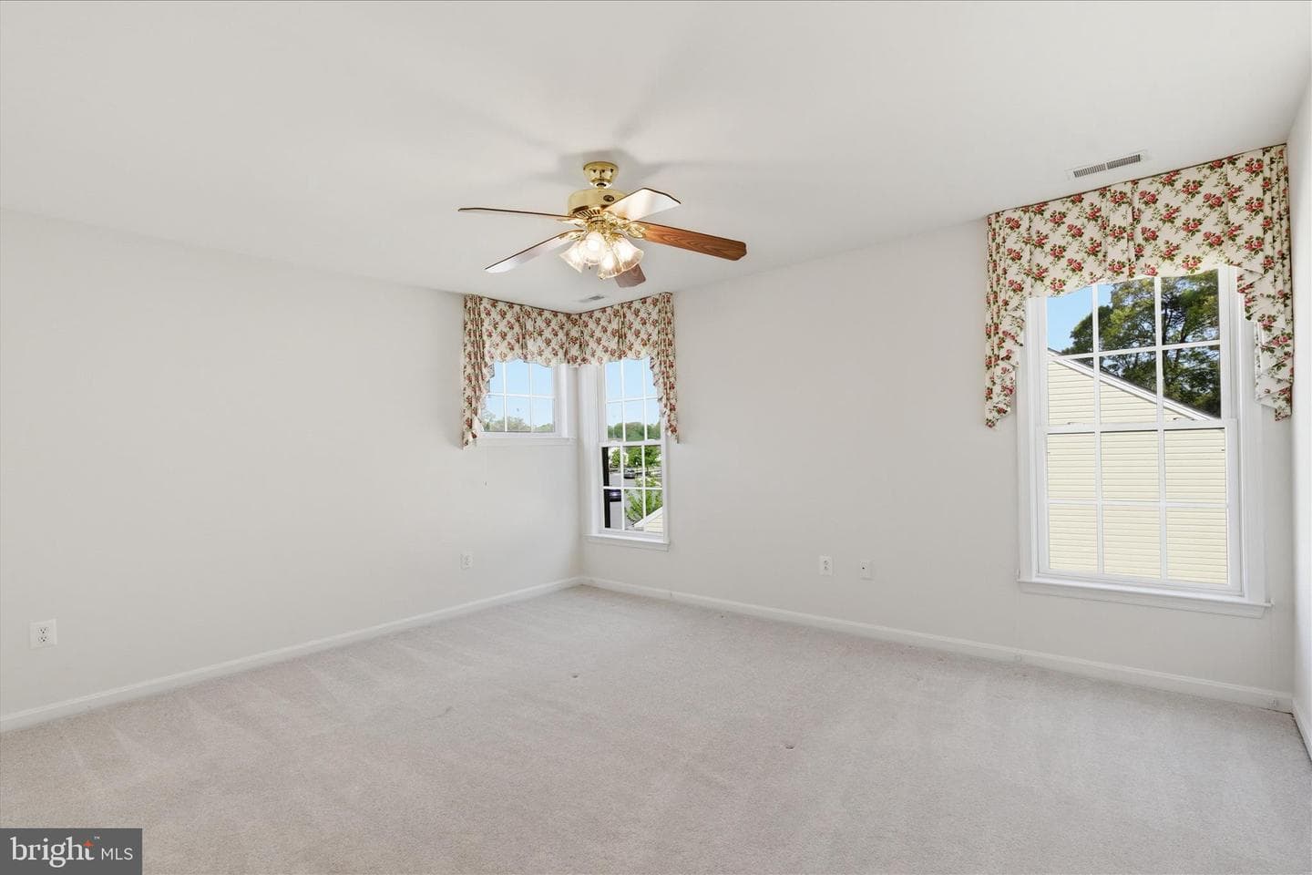 1215 Destiny Circle photo 33