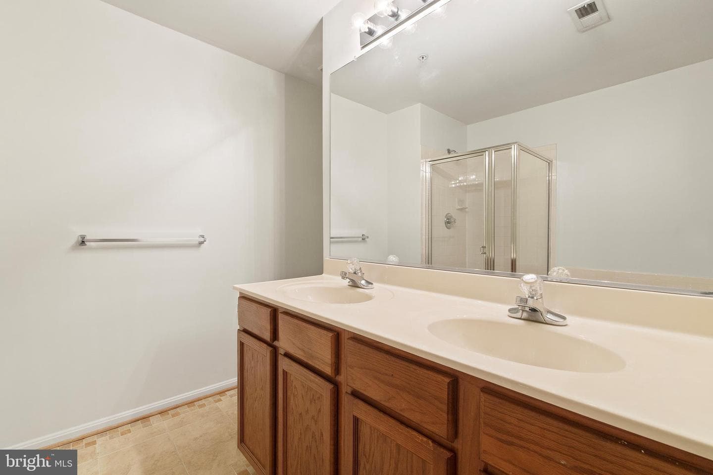 1929 Gardenia Court photo 32