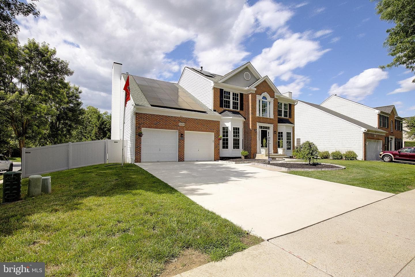 2424 Valley Brook Lane photo 2