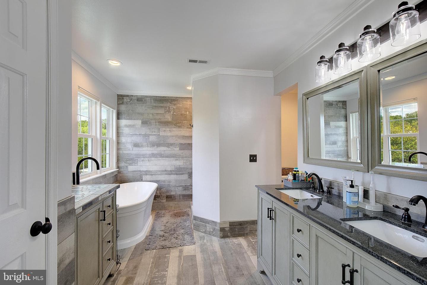 2424 Valley Brook Lane photo 42