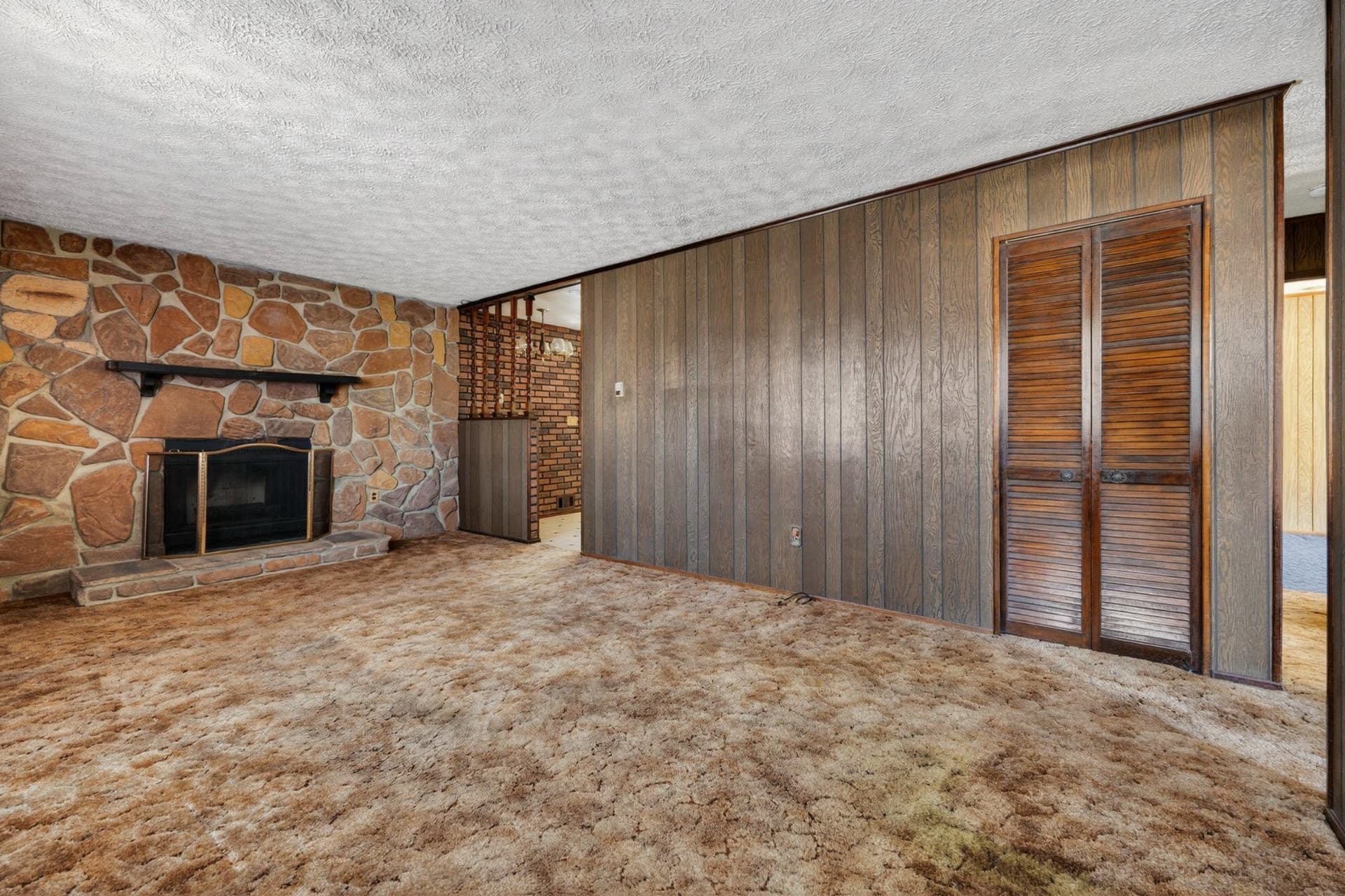 819 Bentwillow Drive photo 3