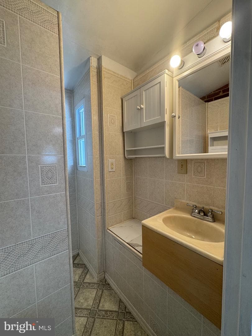 208 Kuethe Road NE photo 18