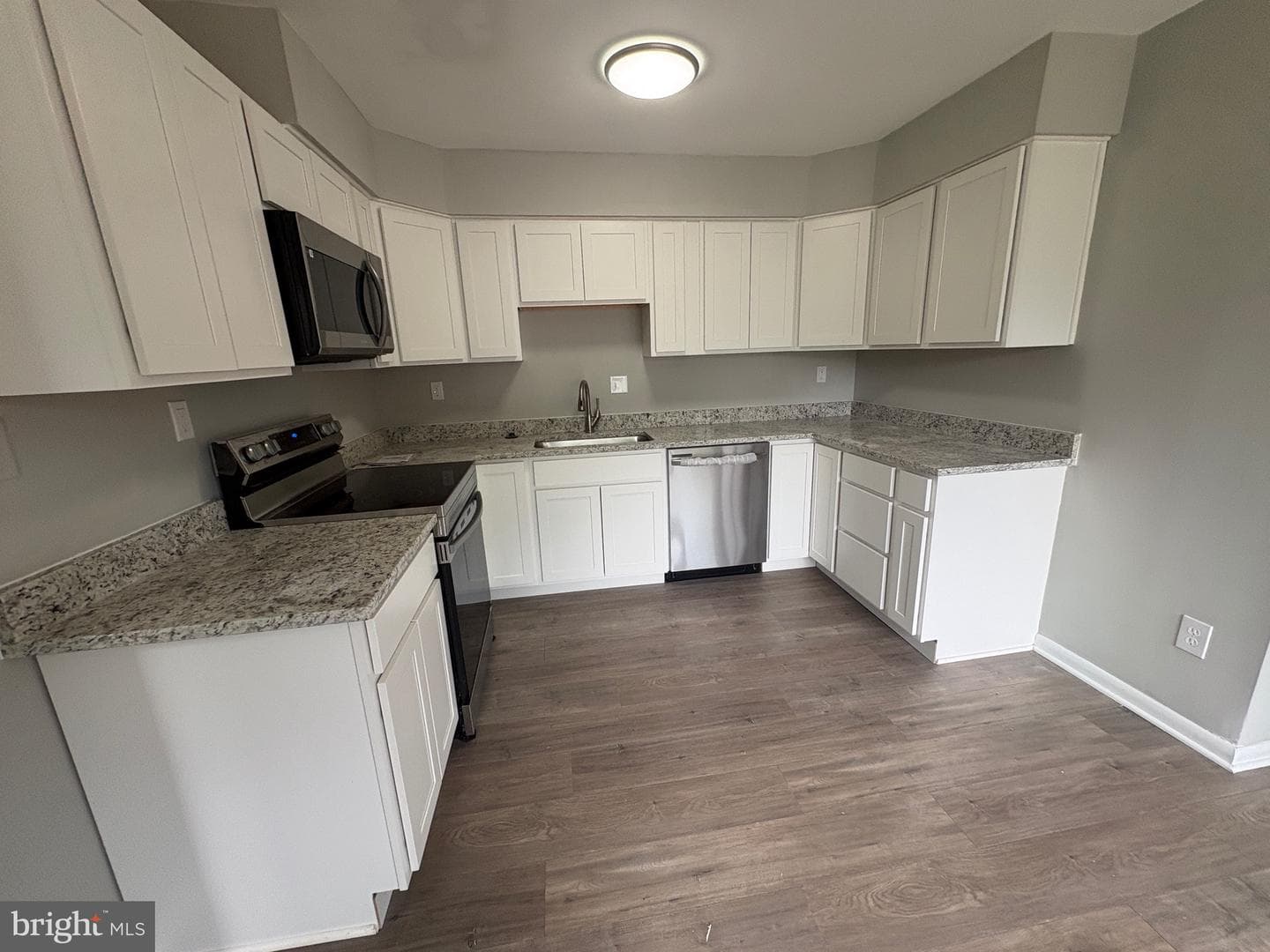 7796 Fox Court photo 7