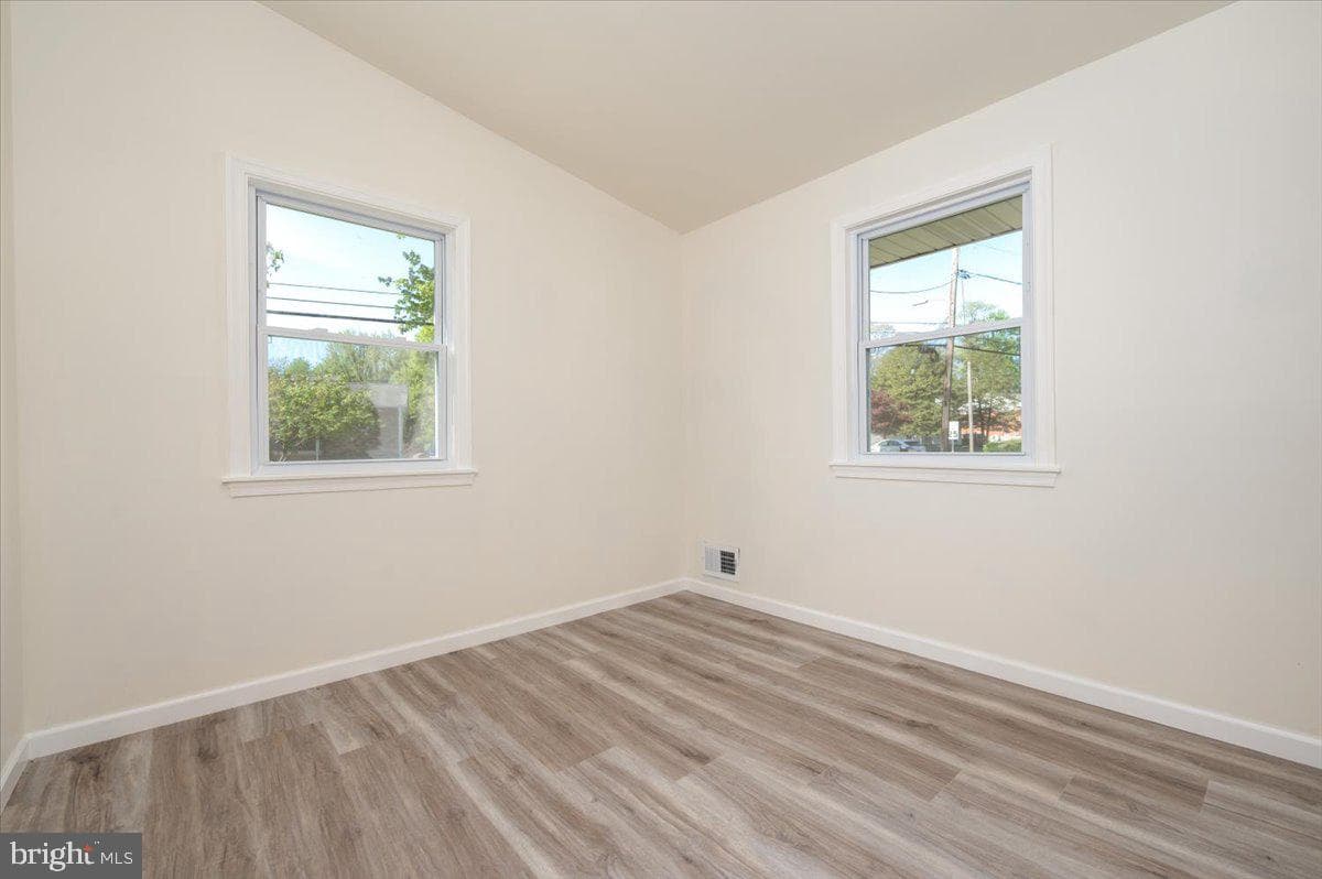 8068 Clark Station Road photo 19