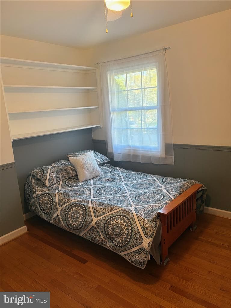 582 Richard Way photo 18