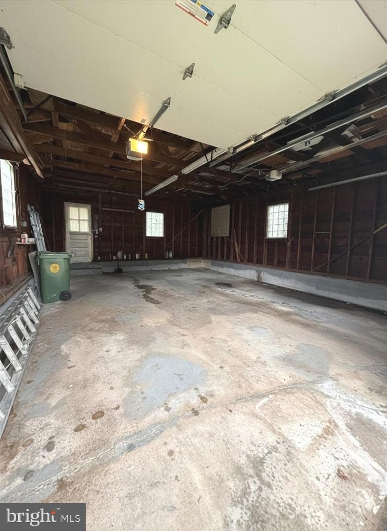 312 Townsend Avenue photo 27