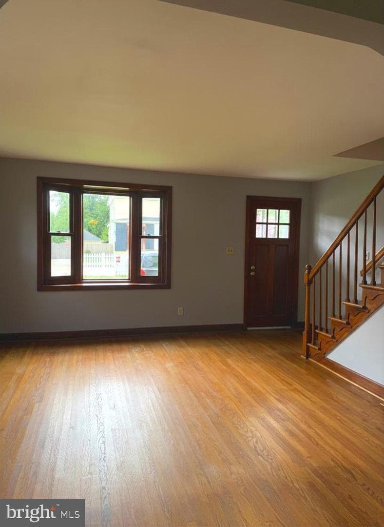 312 Townsend Avenue photo 3