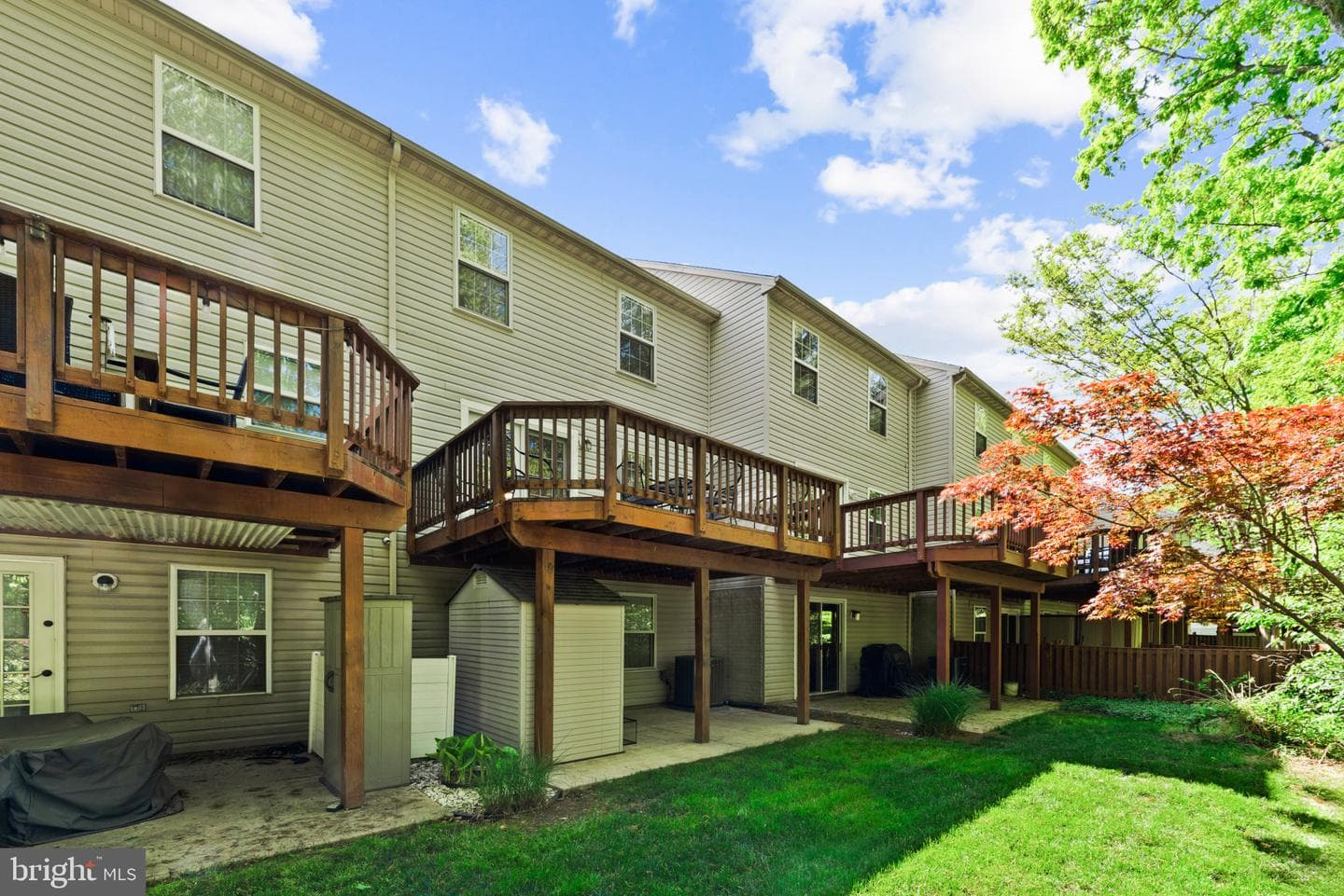 1457 Falcon Nest Court photo 36