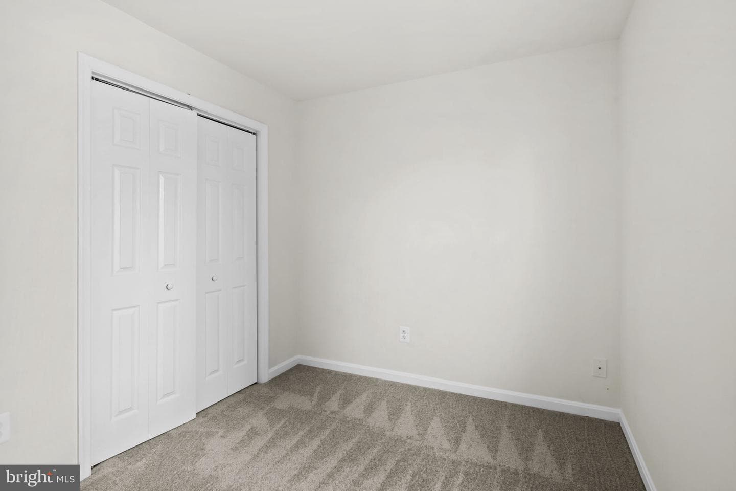 806 Selby Boulevard photo 19