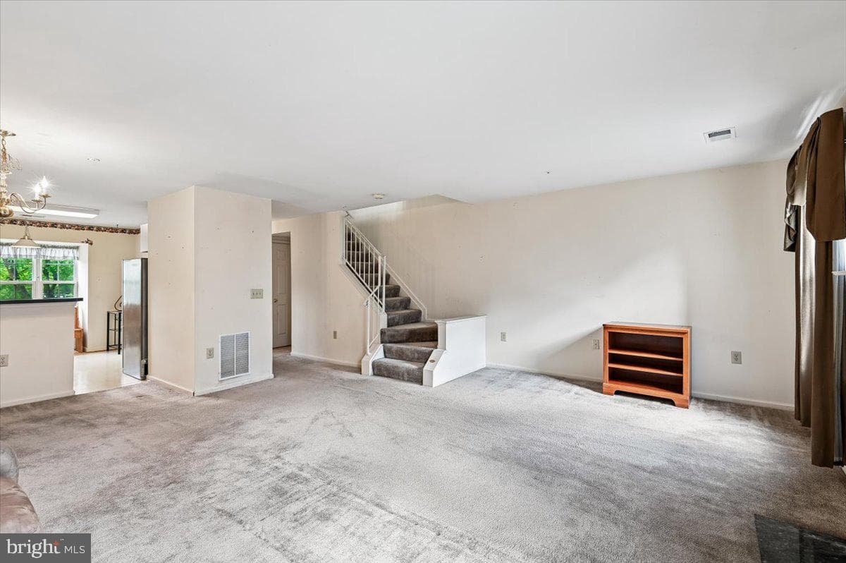 2441 Wentworth Drive photo 8