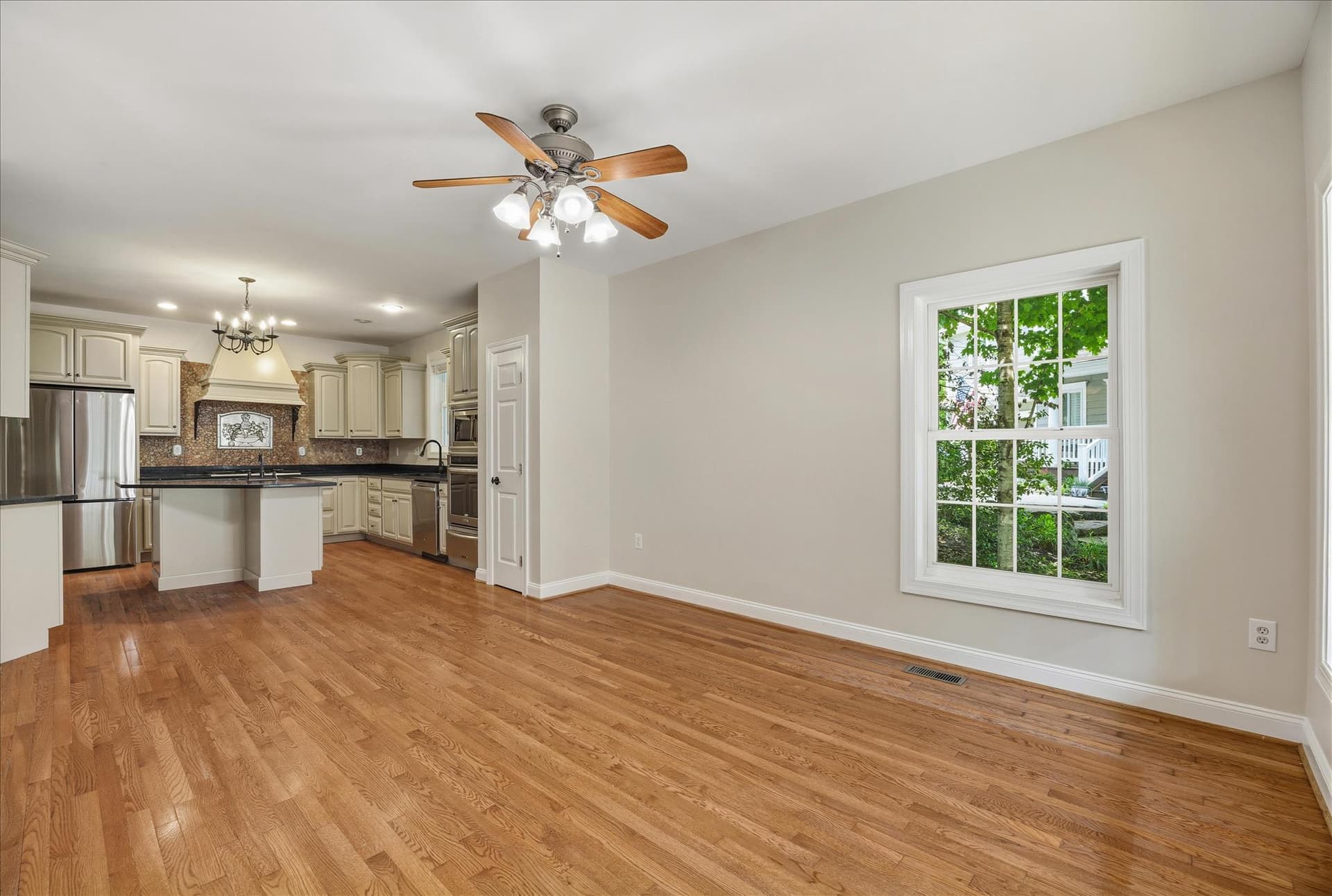 262 Capote Court E photo 16