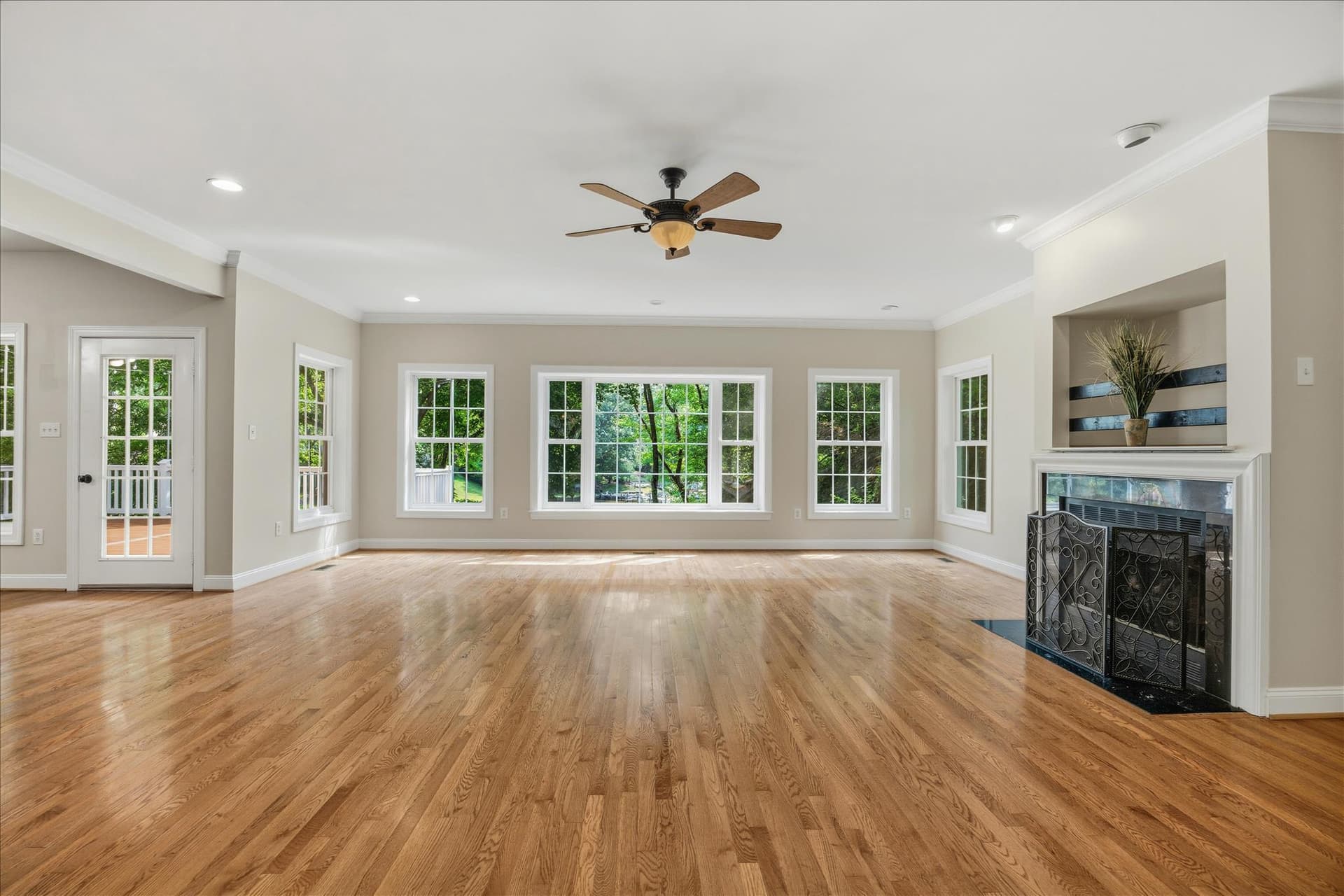 262 Capote Court E photo 9