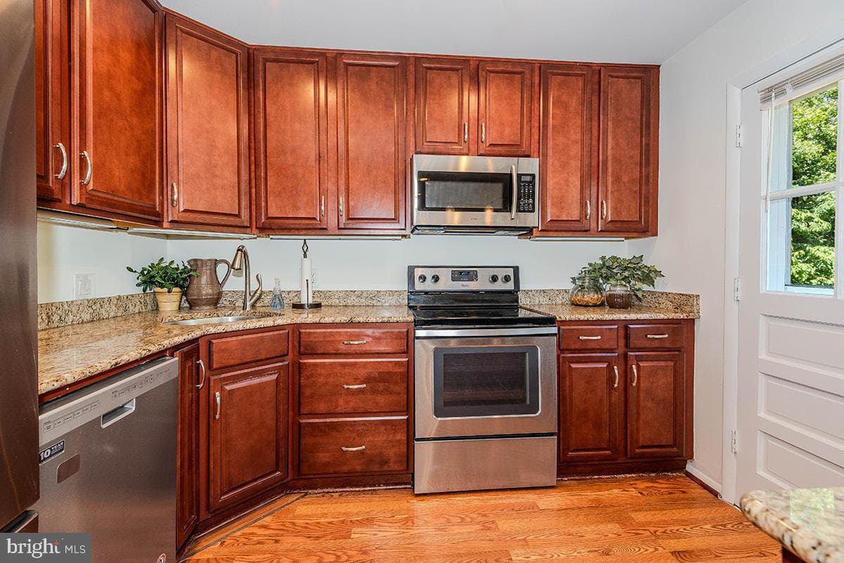 149 Northway photo 14