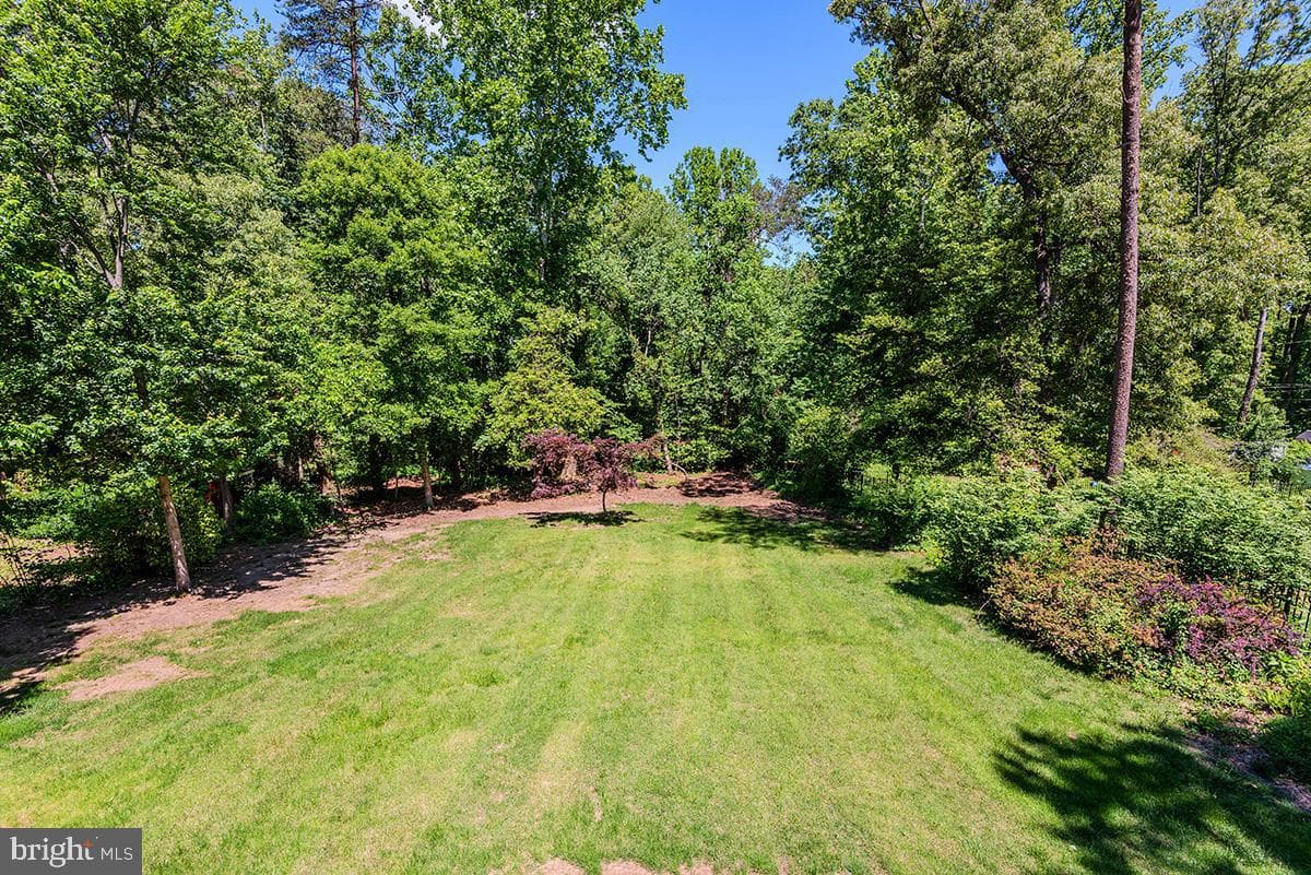 149 Northway photo 17