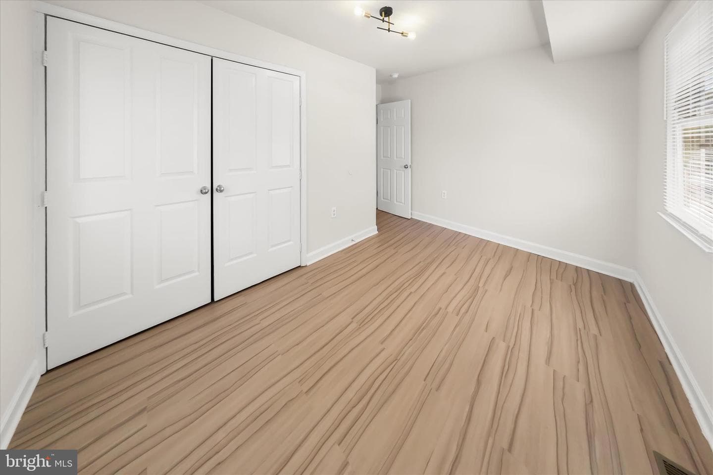 8219 Tomlinson Court photo 16
