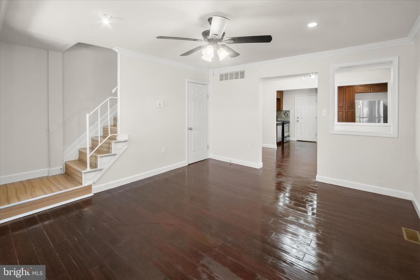 8219 Tomlinson Court photo 4