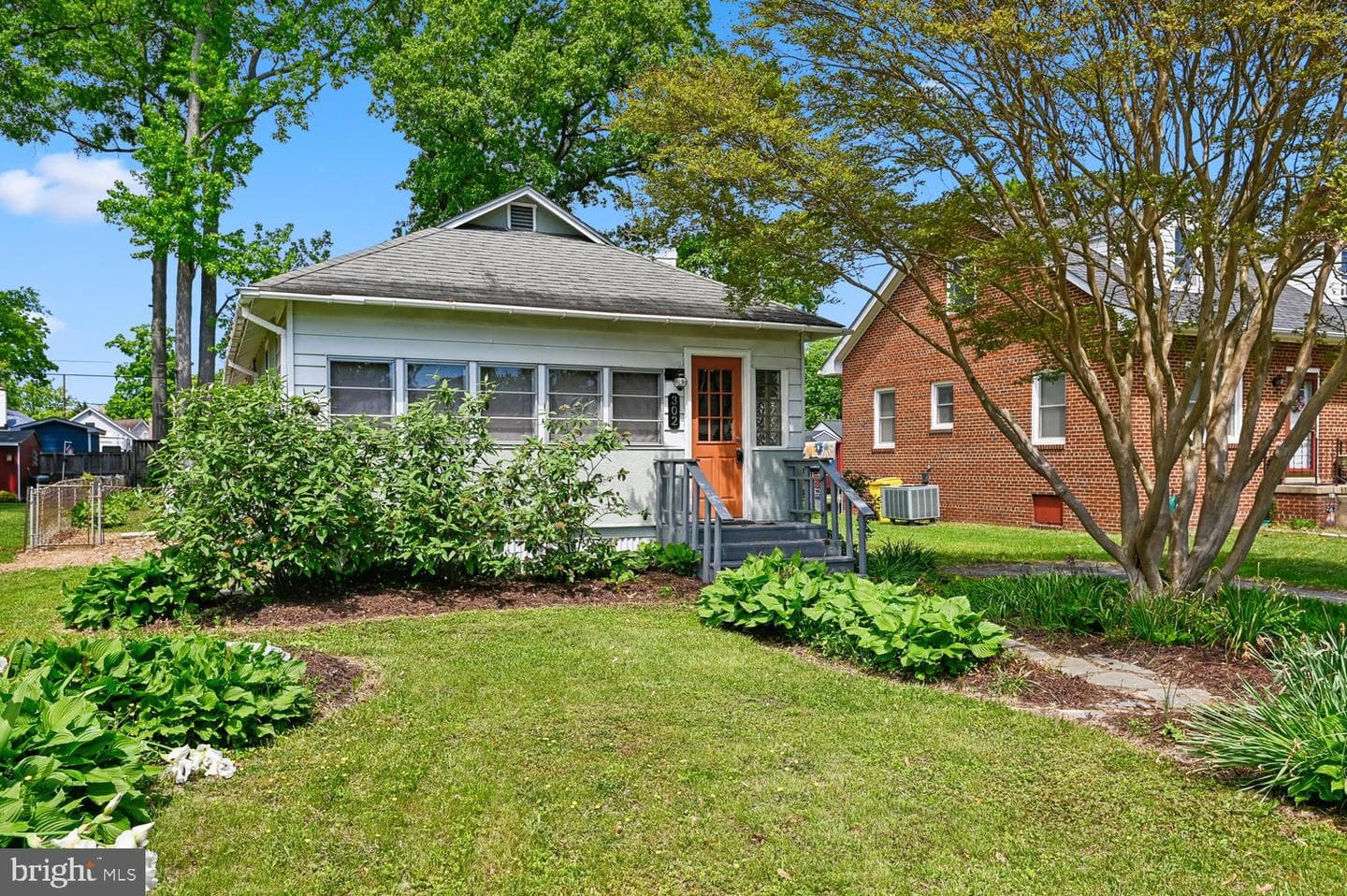 302 Linden Avenue photo 5