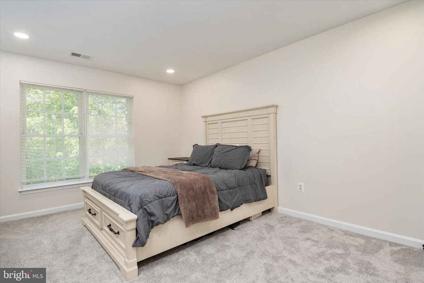 1408 Saybrooke Court photo 39